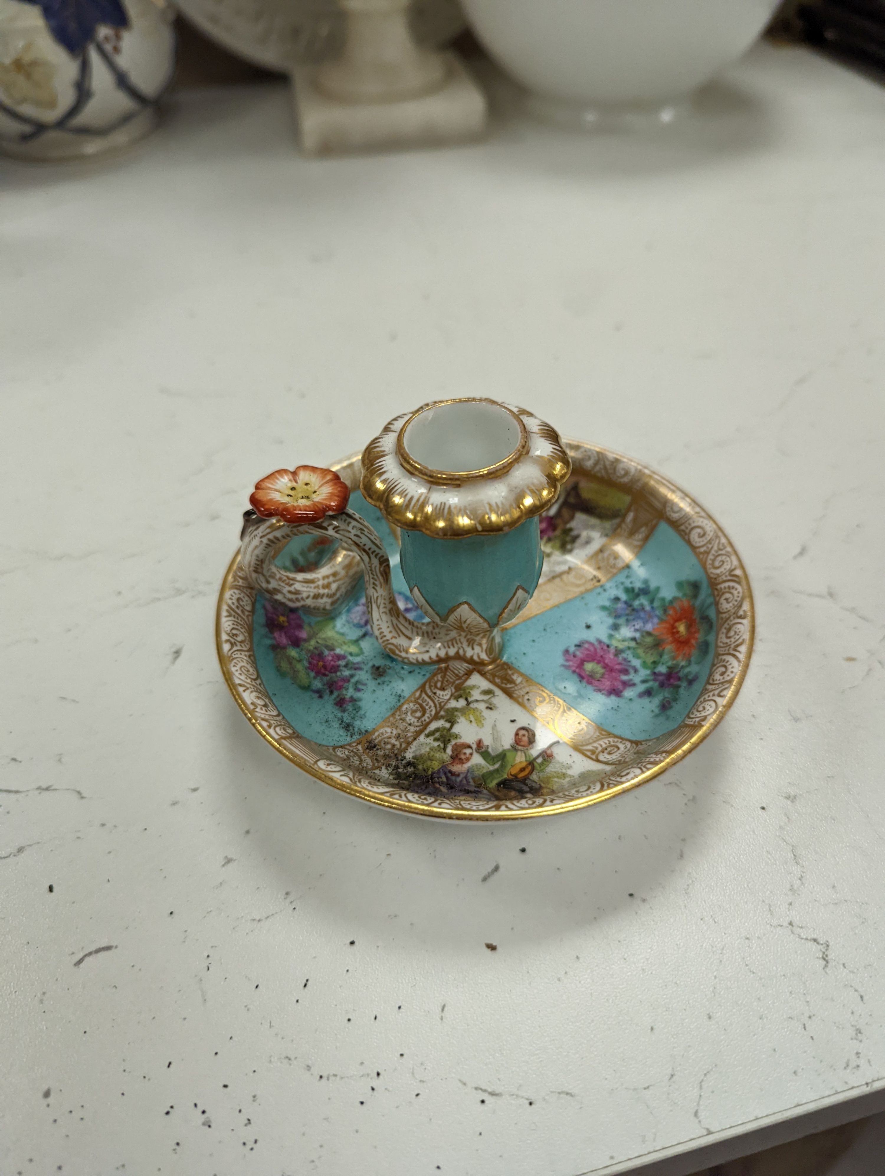 A quantity of mostly 19th century china and two lamps, 30 cms.